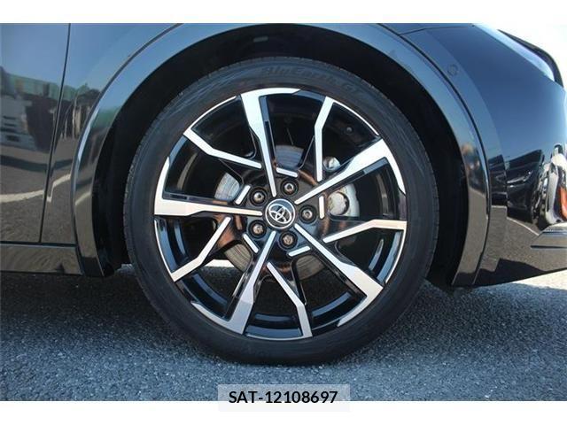 Toyota PRIUS PHV 2023-07 4599963-9