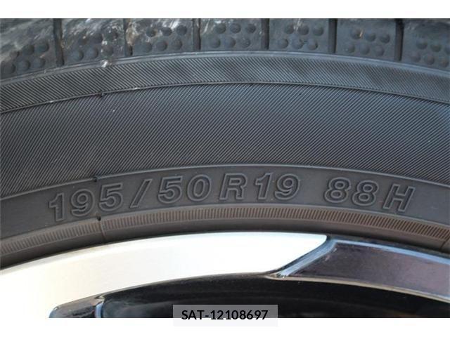 Toyota PRIUS PHV 2023-07 4599963-11
