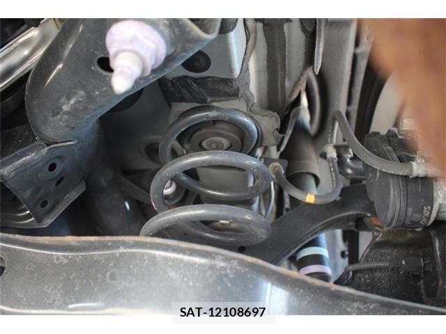 Toyota PRIUS PHV 2023-07 4599963-17