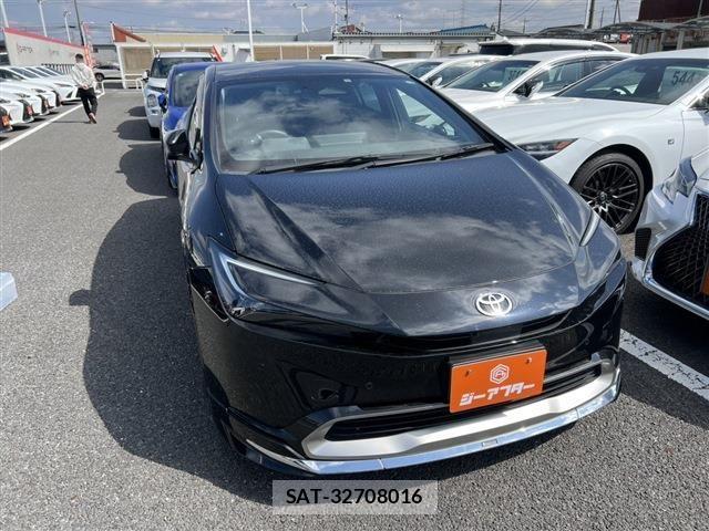 Toyota PRIUS PHV 2023-04 4640543-0