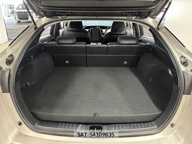 Toyota PRIUS PHV 2018-12 4757143-12