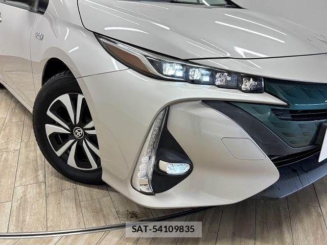 Toyota PRIUS PHV 2018-12 4757143-19
