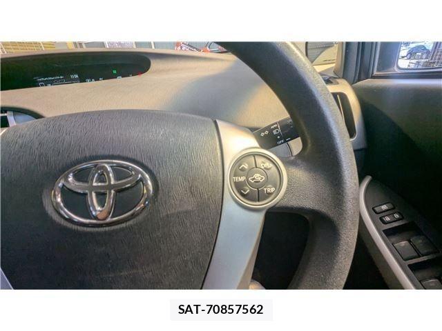 Toyota PRIUS PHV 2012-03 4757151-18