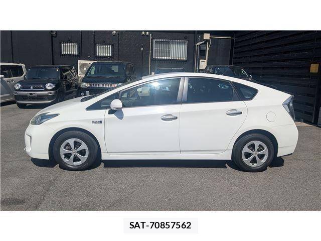 Toyota PRIUS PHV 2012-03 4757151-2