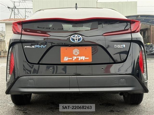 Toyota PRIUS PHV 2017-02 4978700-9