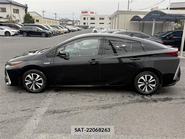 Toyota PRIUS PHV 2017-02 4978700-10