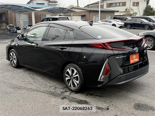 Toyota PRIUS PHV 2017-02 4978700-22