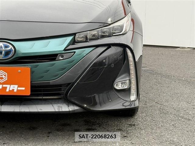 Toyota PRIUS PHV 2017-02 4978700-24