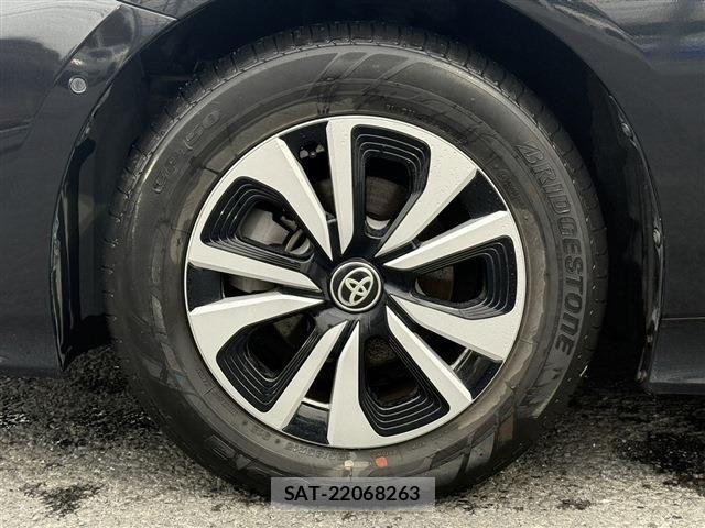 Toyota PRIUS PHV 2017-02 4978700-28