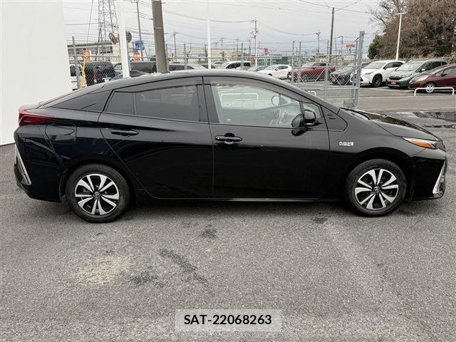Toyota PRIUS PHV 2017-02 4978700-8