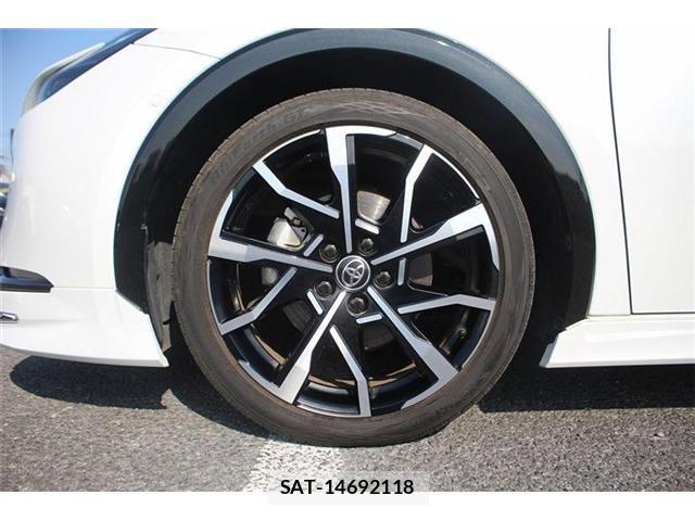 Toyota PRIUS PHV 2024-01 5876090-16