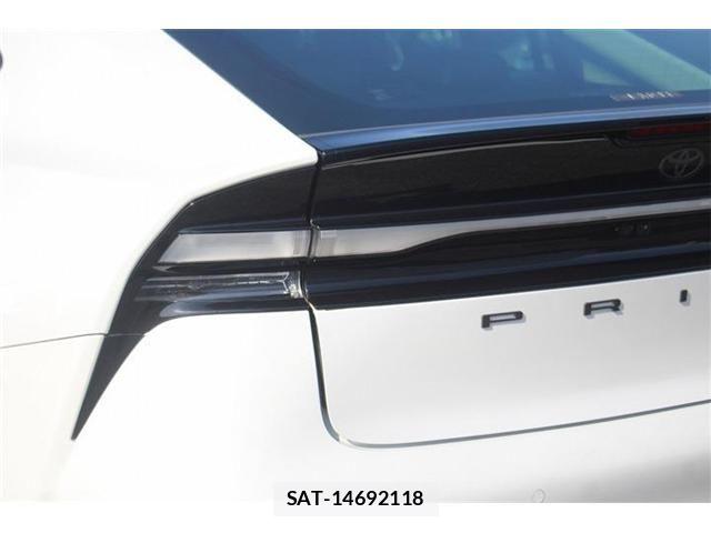Toyota PRIUS PHV 2024-01 5876090-27