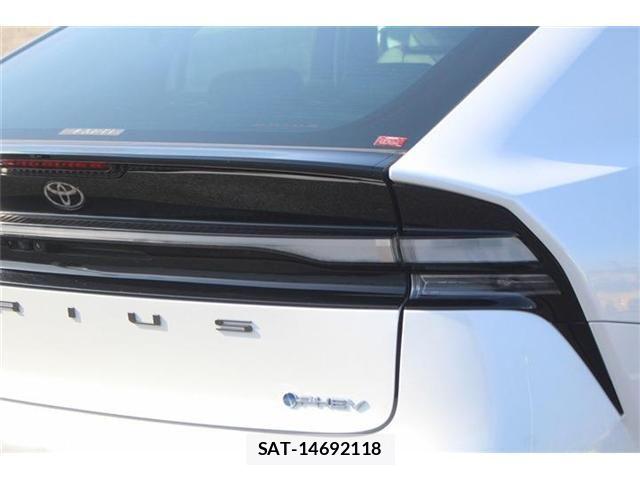 Toyota PRIUS PHV 2024-01 5876090-28