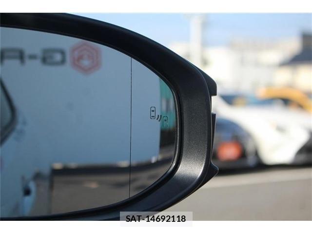 Toyota PRIUS PHV 2024-01 5876090-4