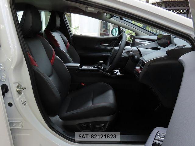 Toyota PRIUS PHV 2025-07 6277170-12