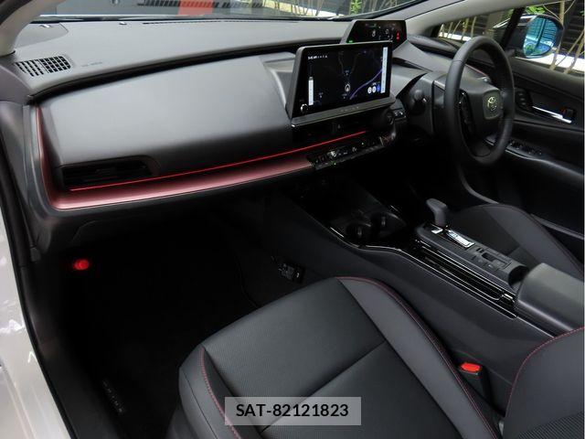 Toyota PRIUS PHV 2025-07 6277170-15