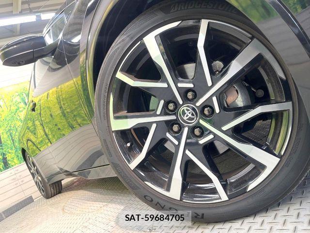 Toyota PRIUS PHV 2023-07 6305994-12