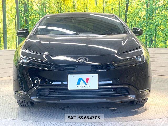 Toyota PRIUS PHV 2023-07 6305994-13