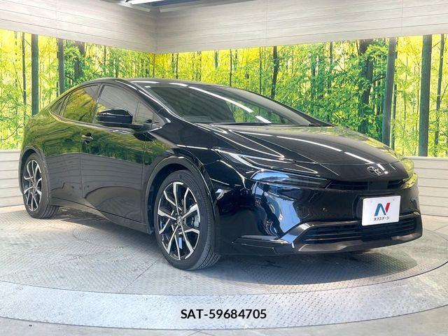 Toyota PRIUS PHV 2023-07 6305994-15