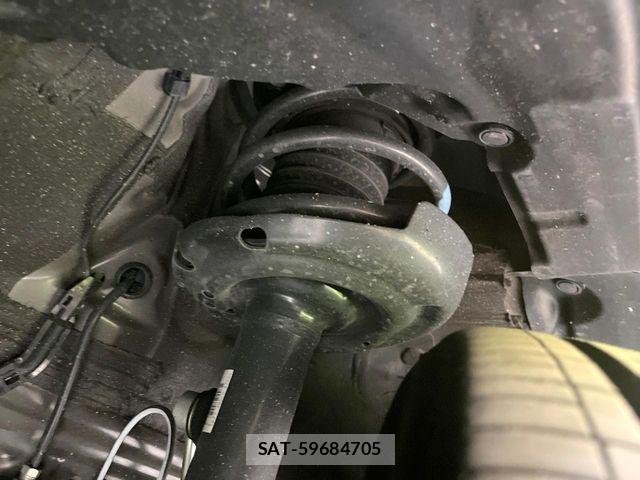 Toyota PRIUS PHV 2023-07 6305994-17