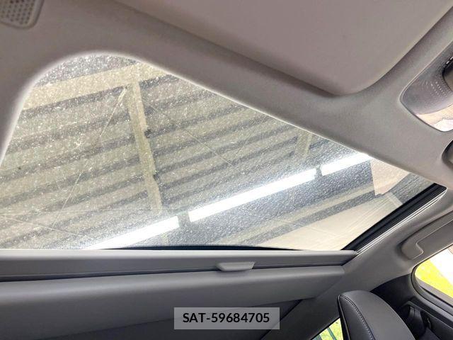 Toyota PRIUS PHV 2023-07 6305994-4