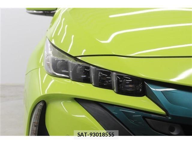 Toyota PRIUS PHV 2017-02 6614329-10