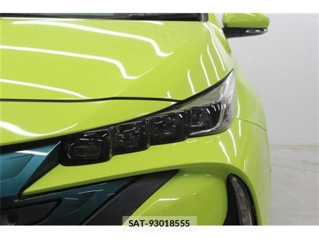 Toyota PRIUS PHV 2017-02 6614329-13