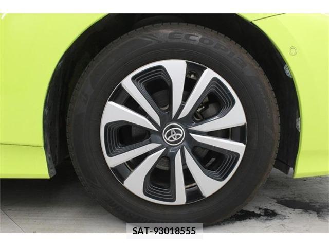Toyota PRIUS PHV 2017-02 6614329-20