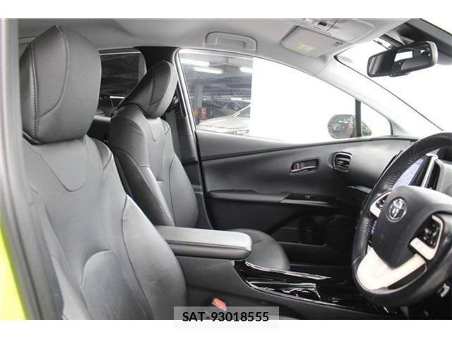 Toyota PRIUS PHV 2017-02 6614329-26