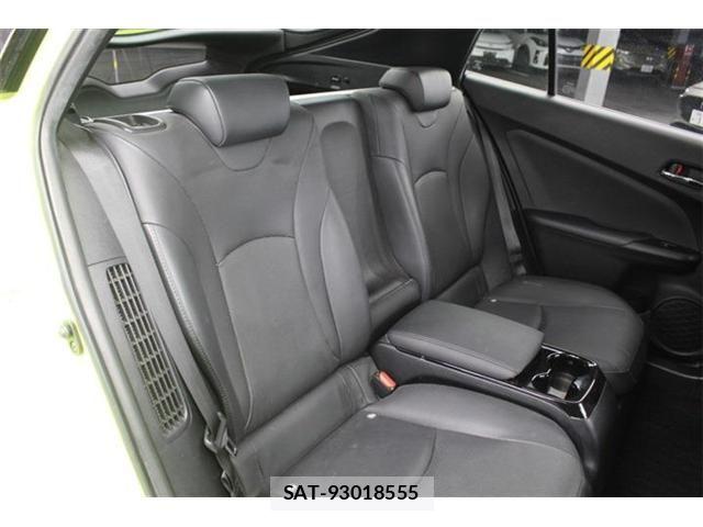 Toyota PRIUS PHV 2017-02 6614329-29
