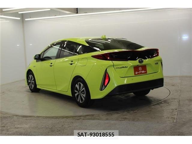 Toyota PRIUS PHV 2017-02 6614329-6