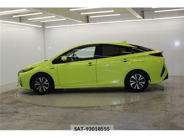 Toyota PRIUS PHV 2017-02 6614329-7