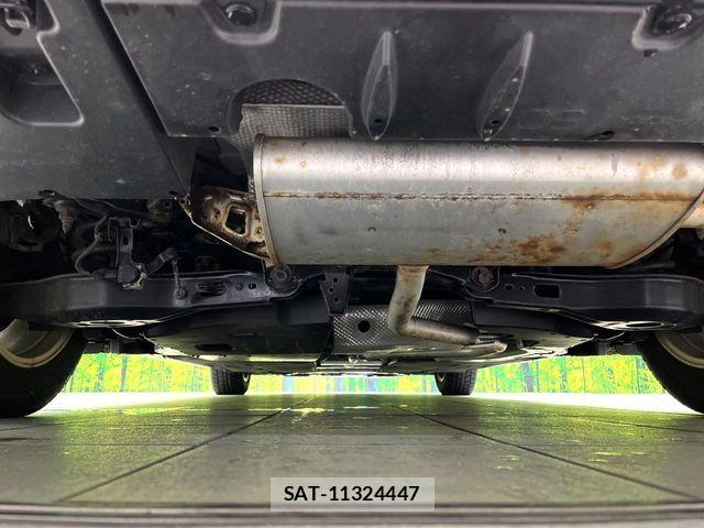 Toyota PRIUS PHV 2017-05 6683969-18