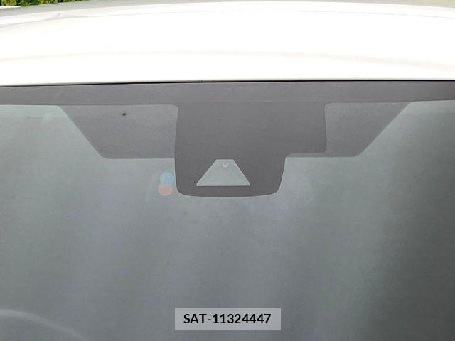 Toyota PRIUS PHV 2017-05 6683969-2