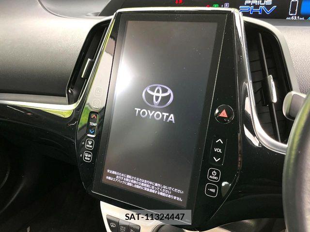 Toyota PRIUS PHV 2017-05 6683969-3
