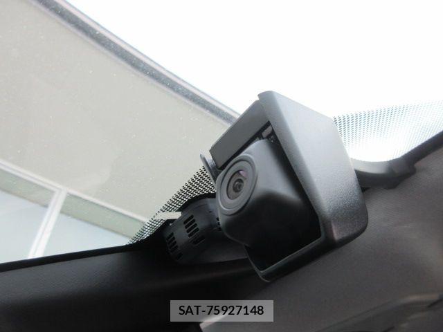 Toyota PRIUS PHV 2017-09 6752966-17