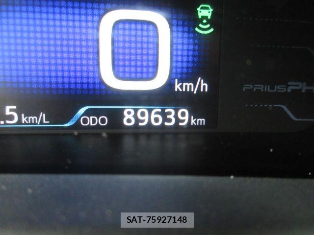 Toyota PRIUS PHV 2017-09 6752966-28