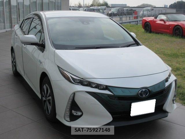 Toyota PRIUS PHV 2017-09 6752966-3