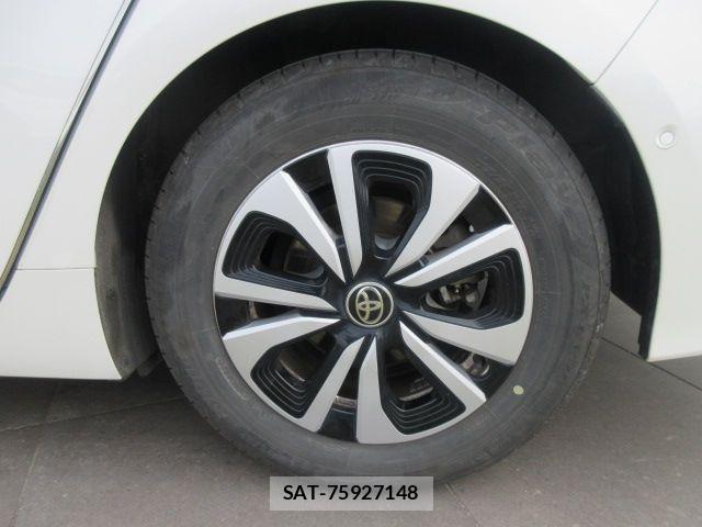 Toyota PRIUS PHV 2017-09 6752966-7