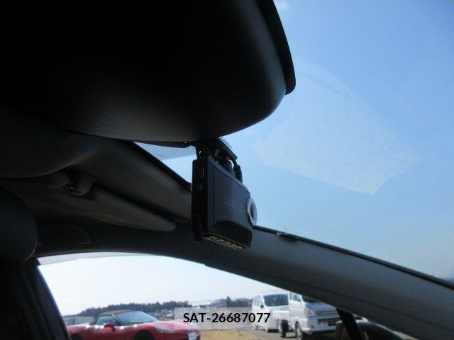 Toyota PRIUS PHV 2018-11 6752967-19