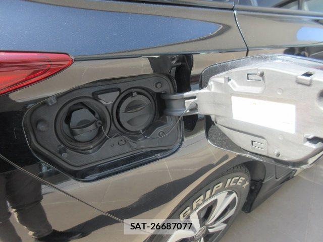 Toyota PRIUS PHV 2018-11 6752967-22