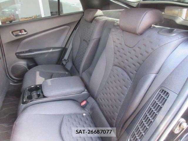 Toyota PRIUS PHV 2018-11 6752967-6
