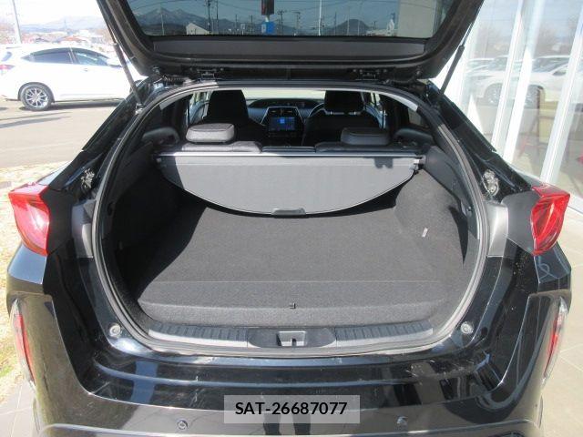 Toyota PRIUS PHV 2018-11 6752967-8