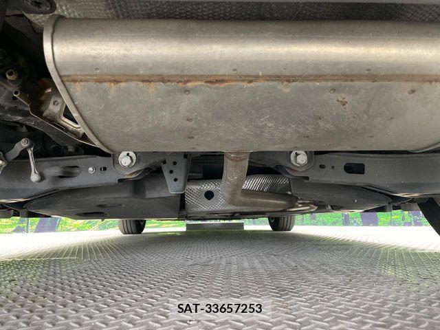 Toyota PRIUS PHV 2018-02 6752959-18