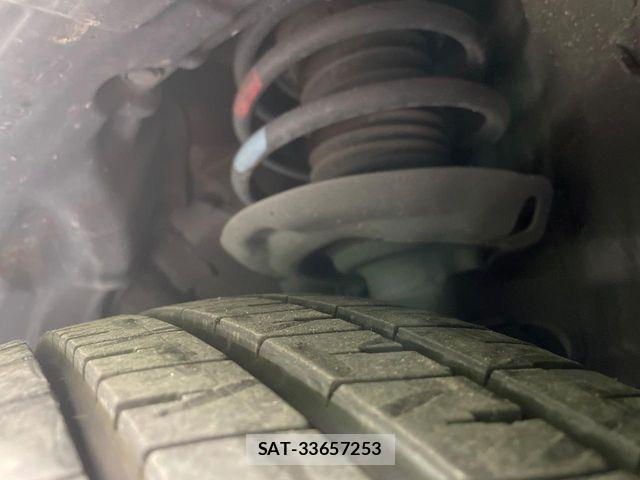 Toyota PRIUS PHV 2018-02 6752959-19
