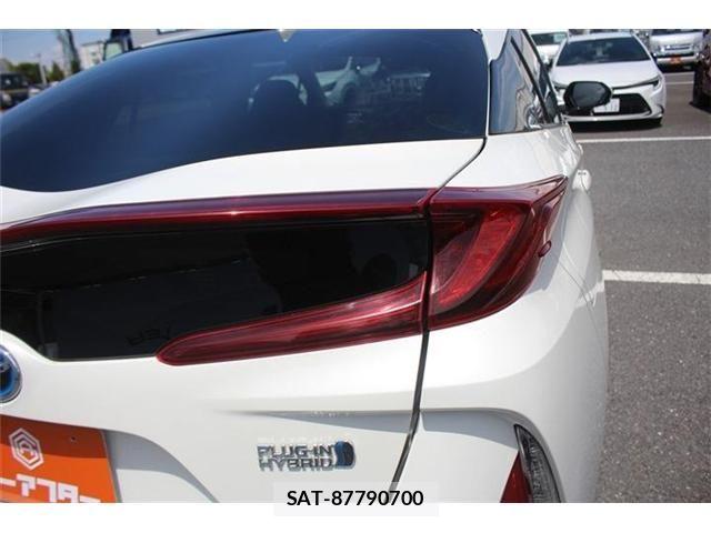 Toyota PRIUS PHV 2018-01 6791417-14