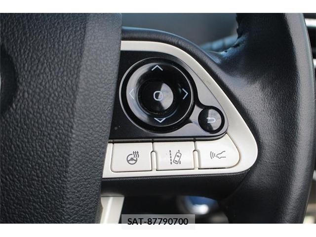 Toyota PRIUS PHV 2018-01 6791417-24