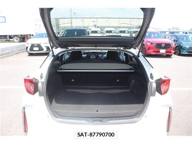 Toyota PRIUS PHV 2018-01 6791417-27
