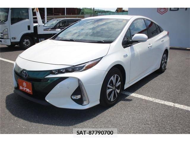Toyota PRIUS PHV 2018-01 6791417-3