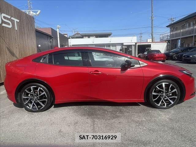 Toyota PRIUS PHV 2024-04 6791415-17